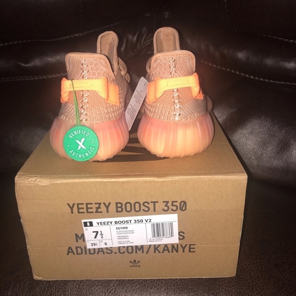 Adidas Yeezy 350 Boost v2 in Clay - Picture 5 of 6